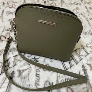🫒 Steve Madden crossbody